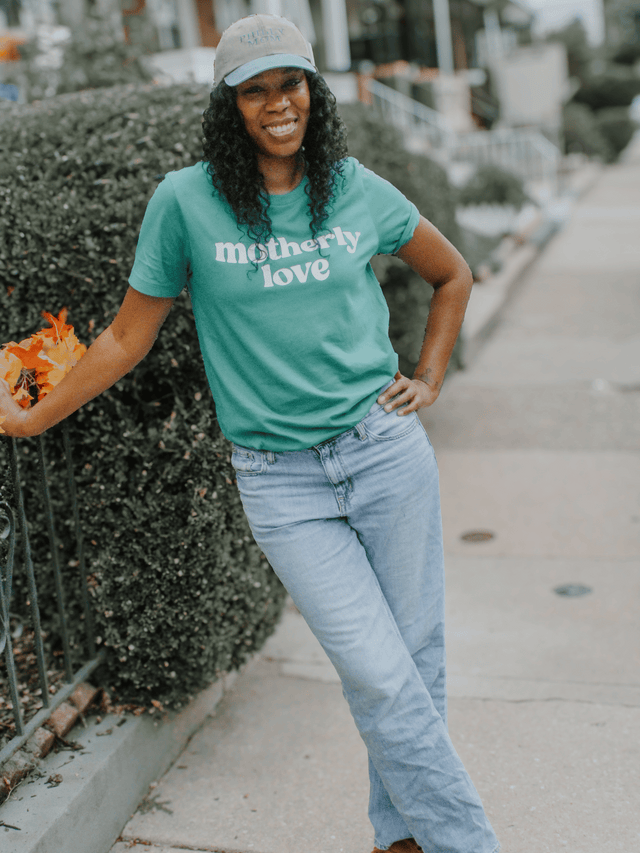 Motherly Love Philly Mom T-Shirt - Kelly Green Women’s Tee